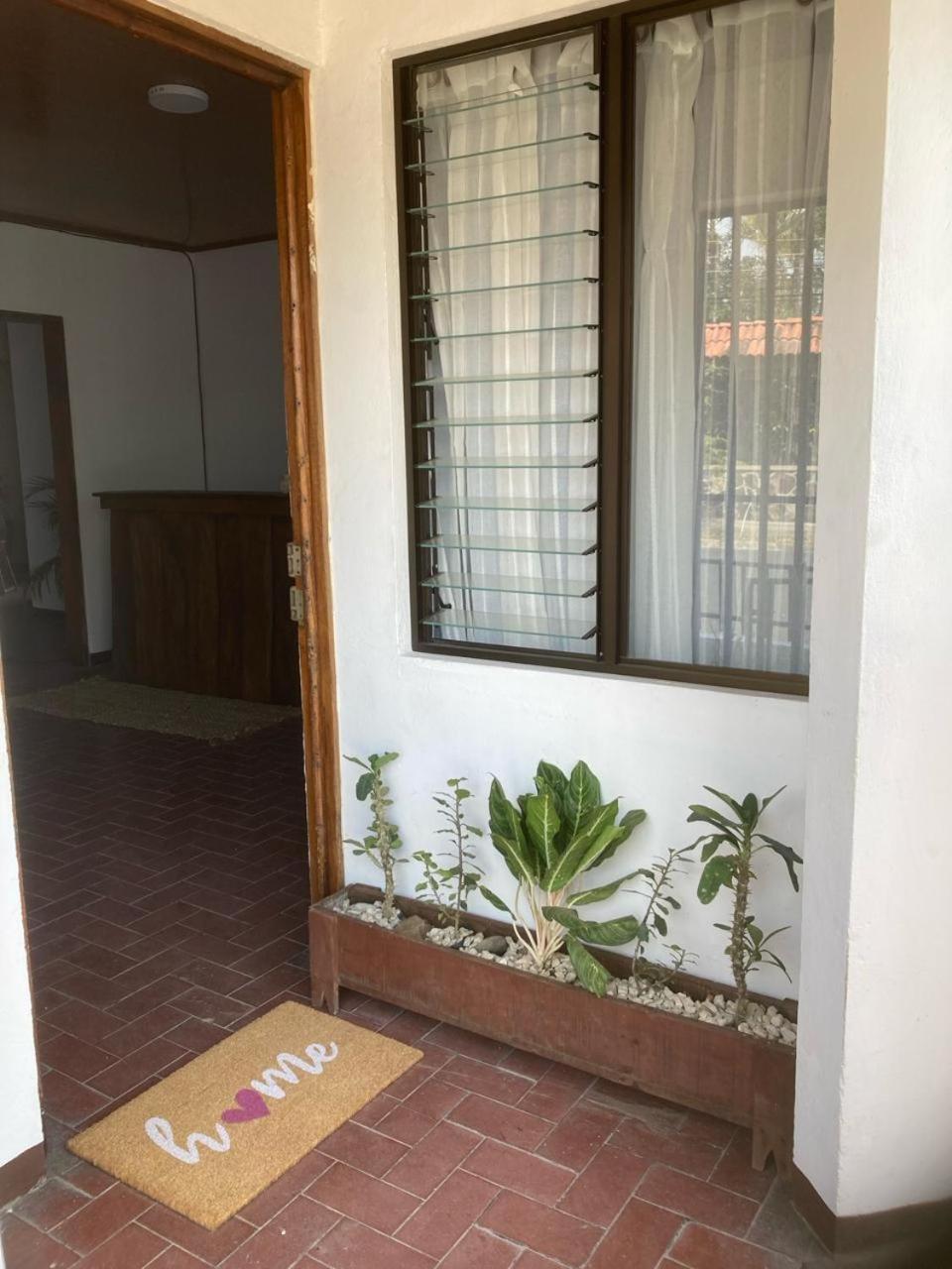 Hostel Casa Mar ลิเบเรีย ภายนอก รูปภาพ